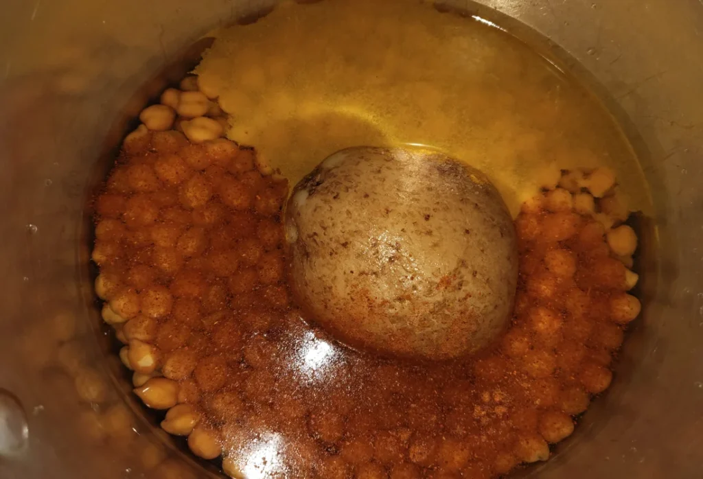 आलू चने की सब्जी की सामग्री