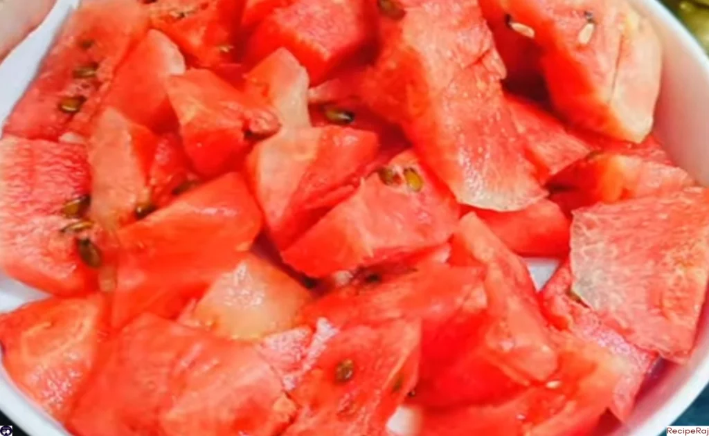Watermelon Mint Juice (Cutting Watermelon)
