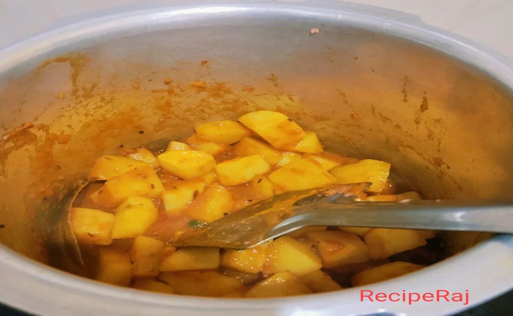 Muli Aaloo ki sabzi