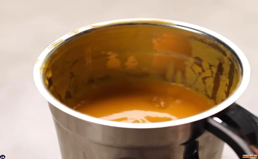 Mango Mastani (Mango And Milk Mixture)