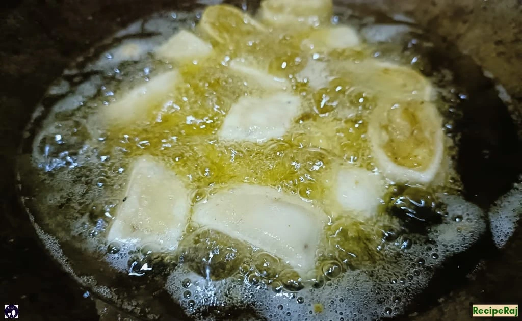 Masala Aaloo Bhakarwadi