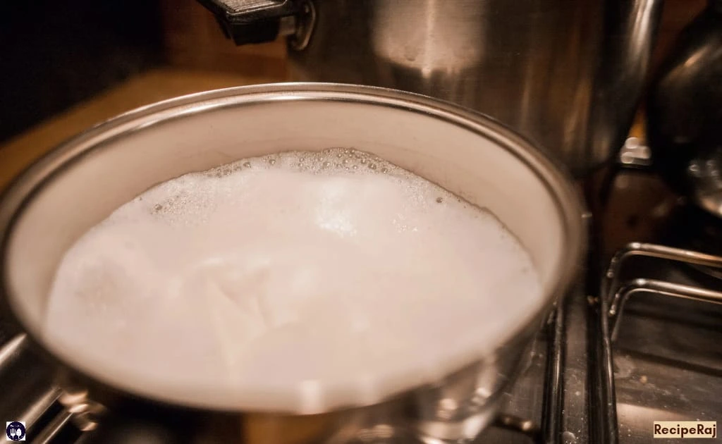 Date, Almond Milk