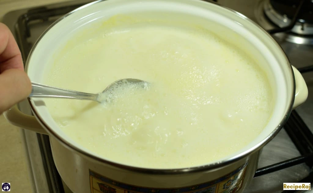 Besan Masala Milk